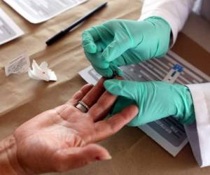 Es necesario que las personas asistan a los centros de salud para realizarse las pruebas necesarias.