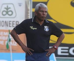 Héctor Castellón, entrenador que puso la renuncia como entrenador del Honduras Progreso. Foto: Juan Salgado / Grupo Opsa.