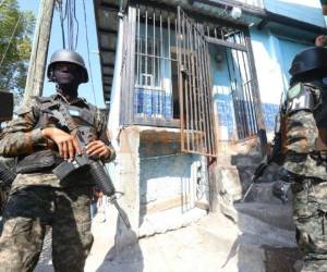 Una de las casas recuperadas por la policía y que habían sido despojada a sus dueños (Foto: Alex Pérez/ El Heraldo Honduras/ Noticias de Honduras)