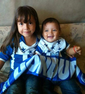 Aficionados hondureños ya lucen las camisas de la H