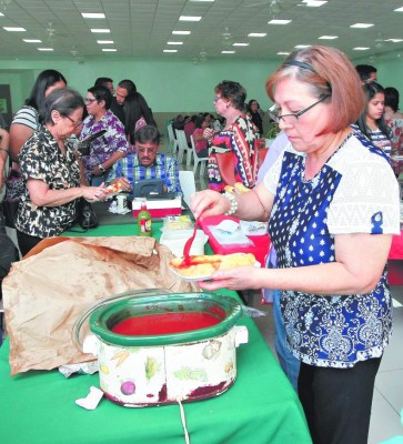 La colonia 15 de Septiembre celebra su aniversario en el día de la Patria