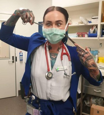 FOTOS: Así es Sarah Gray, 'la doctora más tatuada del mundo'