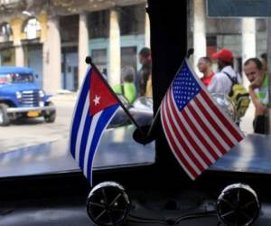 Días antes había anunciado la reducción a la mitad del personal de su embajada en La Habana, además de suspender la emisión de visas y emitir un alerta con recomendaciones a que los ciudadanos estadounidenses eviten viajar a Cuba.