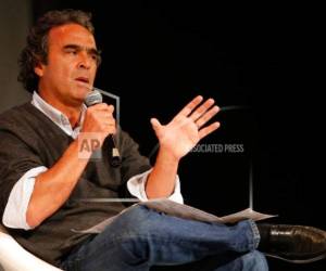 'Como siempre lo he dicho nosotros respetamos el resultado de las elecciones y no tenemos ninguna excepción', dijo Sergio Fajardo.