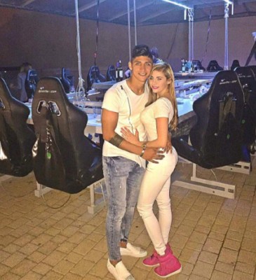 Alan Pulido olvida su secuestro y le pide matrimonio a su novia