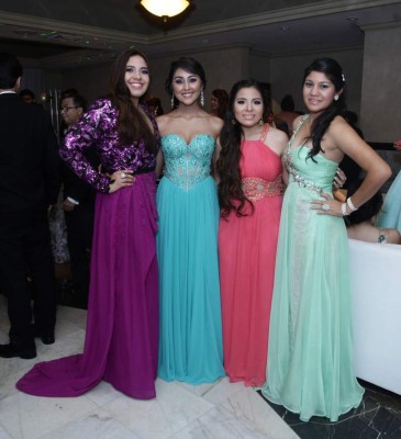 Una noche explosiva de emociones estudiantiles