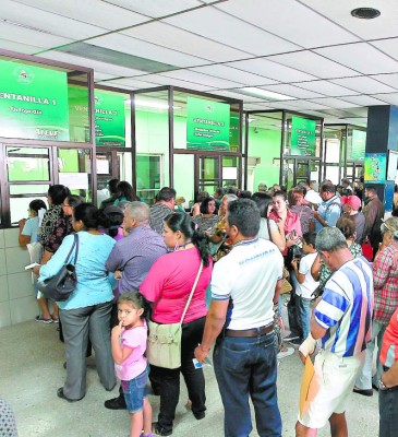 Estados Unidos suspende visa a más de 100 hondureños por corrupción