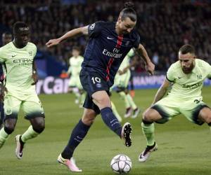 Zlatan Ibrahimovic fue el artífice del primer gol del PSG ante el Manchester City, foto: AP.