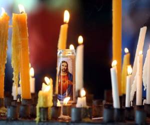 La Iglesia Católica en Honduras invitó a realizar el sacramento de la confesión en diferentes parroquias de la capital. Foto: Alex Pérez