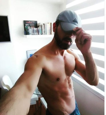 Así era Sebastián Ferrat, actor de 'El señor de los cielos' que murió por comer carne de cerdo