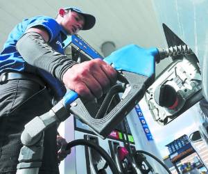 Aumentarán precio de los combustibles en Gasolineras.