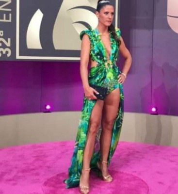 ¿Extravagancia o desatino? Los peor vestidos de Premios Lo Nuestro 2020