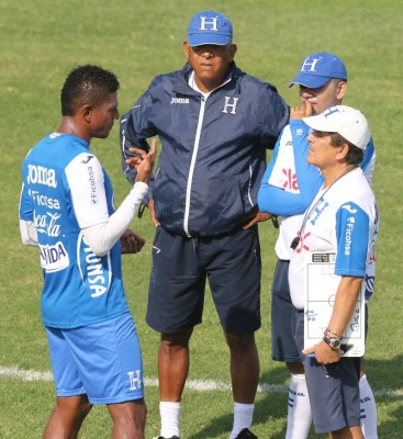 Carlo Costly, motivado en la Selección de Honduras