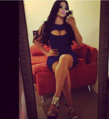 Hija de capo mexicano publica sensuales fotos en Facebook