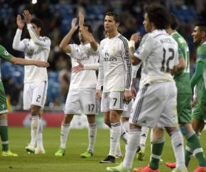 Los jugadores del Real Madrid celebraron el triunfo ante el Ludogorest que quedó eliminado.