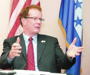 Condenamos enérgicamente este deplorable crimen tuiteó Nealon (Foto: El Heraldo Honduras/ Noticias de Honduras)