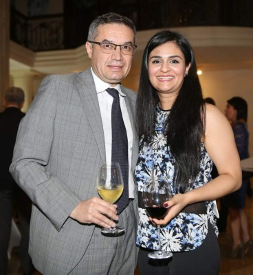 Arte Nacional es expuesto en colección de pinturas