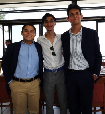 Seniors de la Elvel suman bellos y cálidos recuerdos