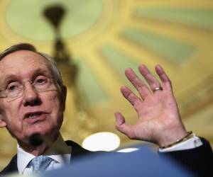 El senador demócrata, Harry Reid, dijo que antes del domingo habrá un presupuesto temporal, pero urgió lograr un acuerdo definitivo. / AFP