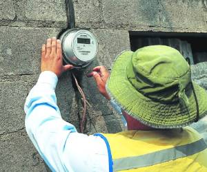 Según el pliego inicial de las tarifas de energía realizado por las autoridades de la ENEE, contempla aumentos entre el 9% y el 25%, dependiendo el sector y el nivel de consumo.