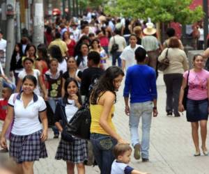 El 52.1 por ciento de la población de Honduras son mujeres, pero son afectadas por concepciones machistas y la falta de equidad de género para alcanzar con mayores oportunidades cargos de elección popular.