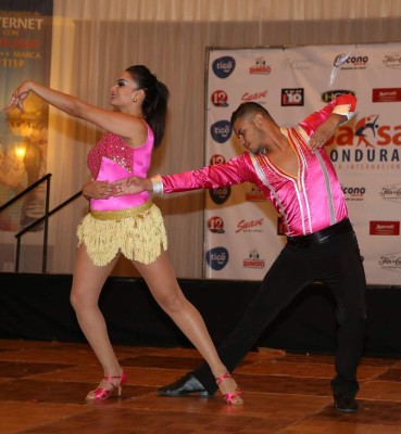 Tegucigalpa se movió al ritmo de salsa y bachata