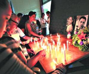 Ambos muchachos, talentosos y muy queridos, estuvieron a pocas semanas de recibir su título como arquitectos.