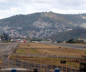 Hay especificaciones técnicas que el aeropuerto Toncontín no cumple para ser internacional.