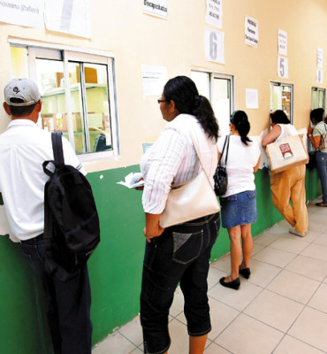 Comienza abastecimiento de medicinas en el IHSS