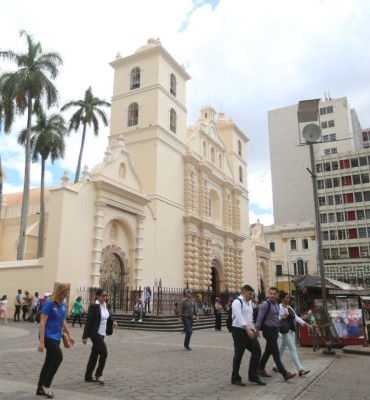 Adobe y piedra sostienen la historia de 10 insignes edificios en la capital de Honduras