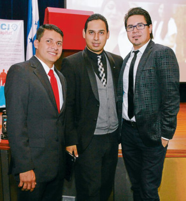 Destacan labor de periodista de EL HERALDO