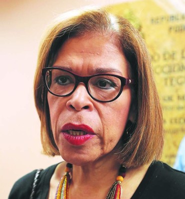 Unos 200 empleados atienden centros de atención de la DEI