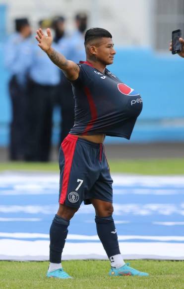 Jugadas, saltos y celebraciones: Lo que no se vio en TV de la jornada 14