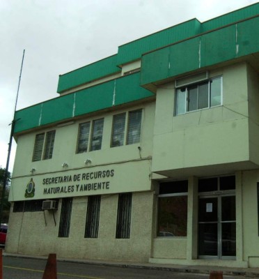 Intervienen Secretaría de Energía, Recursos Naturales y Ambiente