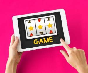 La pantalla como centro del entretenimiento: apps, juegos y decisiones rápidas