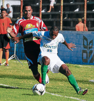 Platense gana terreno