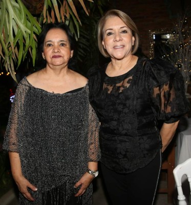 Silvia y Kenneth inician su felices para siempre