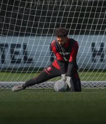 Vozinha y lo que vive en Chile luego de haber fichado por Colo Colo ¿por qué no debuta?