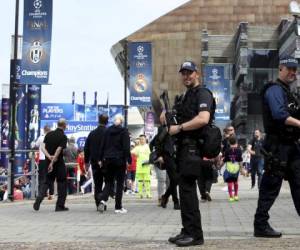 En cada calle hay seguridad para evitar cualquier incidente en Cardiff (Foto: Agencia AFP)