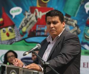 El ingeniero Kessel Rosales, de la Dirección de Gestión Ambiental, estuvo presente en la inauguración de la cuarta edición del proyecto Escuelas Amigables de diario EL HERALDO.