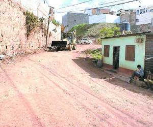 Los pobladores se oponen a la construcción del patio-taller en el cerrito.