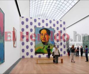 La imagen del líder chino Mao Tse Tung acompaña al centenar de obras de Andy Warhol.