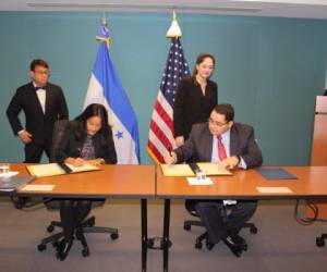 Por el Departamento de Justicia, la representación y firma del documento estuvo a cargo de la Abogada Vanita Gupta (Foto: Cancillería/ El Heraldo Honduras/ Noticias de Honduras)