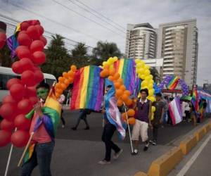 Aunque hayan cambiado su nombre, los gais deberán votar con su nombre de primer registro en el RNP.