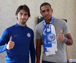 Eddie Hernández el día de su presentación en su nuevo equipo.