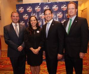 Luis Larach, Mey Hung, Marco Rubio y James Nealon.