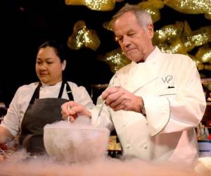 Como cada año, el chef Wolfgang Puck será el encargado de elaborar el menú de la gala.