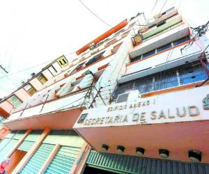 La Dirección de Regulación Sanitaria, ubicada en el centro de la capital, es dirigida por la exjefa regional de Salud, Glady Paz Díaz.