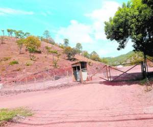 El trabajo de terracería ha sido suspendido por dos meses hasta esperar el cabildo abierto entre pobladores y la Alcaldía Municipal.Foto: EL HERALDO