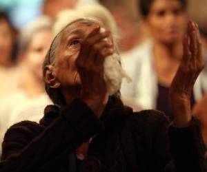 La Iglesia Católica invita este día a una oración más intensa y prolongada, para interceder ante Dios por tantas situaciones de pobreza y sufrimiento en Honduras.Foto: Marvin Salgado